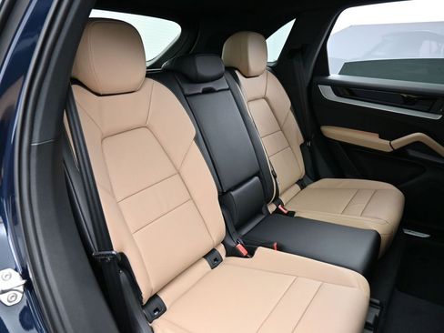 New 2026 Porsche Cayenne AWD/4WD image 26