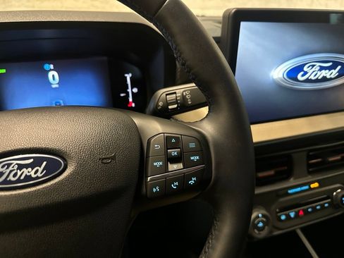 Used 2025 Ford Maverick Lariat w/ 4K Tow Package AWD/4WD image 32