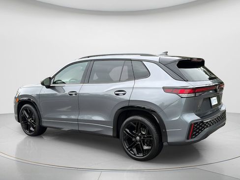 New 2026 Volkswagen Tiguan SE R-Line FWD image 7