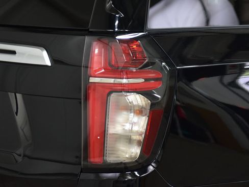 Used 2022 Chevrolet Tahoe High Country AWD/4WD image 19