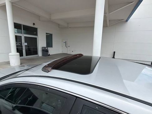 Used 2006 Nissan Altima 3.5 SE w/ (R01) Sport Pkg FWD image 6