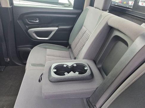 Used 2020 Nissan Titan SV w/ SV Convenience Package image 32