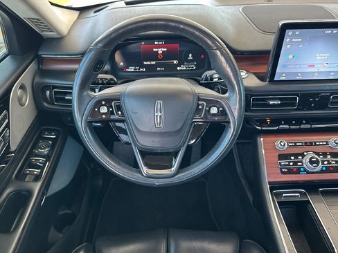 Used 2021 Lincoln Aviator Reserve w/ Equipment Group 202A AWD/4WD image 13