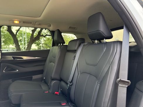 Used 2026 INFINITI QX60 Luxe w/ Family Package AWD/4WD image 31