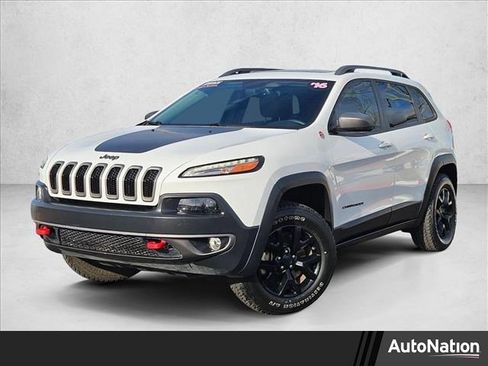 Used 2016 Jeep Cherokee Trailhawk w/ Comfort/Convenience Group image 1