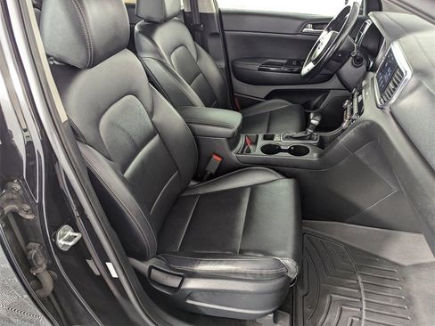 Used 2022 Kia Sportage EX image 20