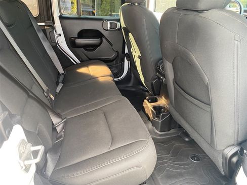 Used 2019 Jeep Wrangler Unlimited Sport S AWD/4WD image 13