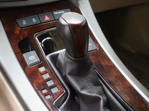 Used 2011 Buick LaCrosse CXL image 17