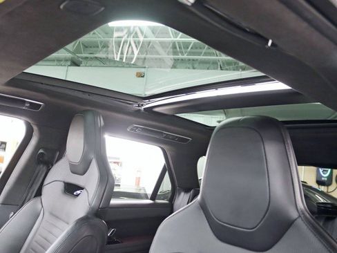 Used 2025 Land Rover Range Rover Sport SV Edition Two image 37