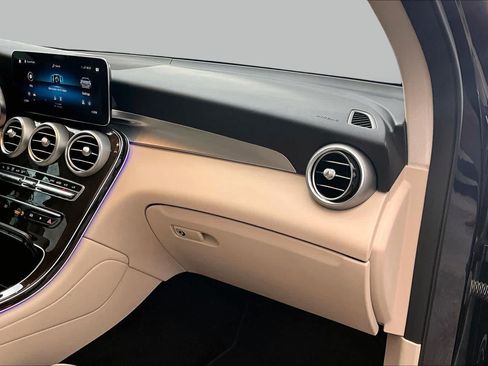 Certified 2022 Mercedes-Benz GLC 300 image 19