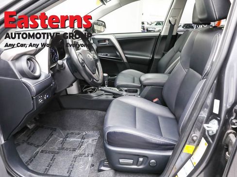 Used 2018 Toyota RAV4 Limited image 14