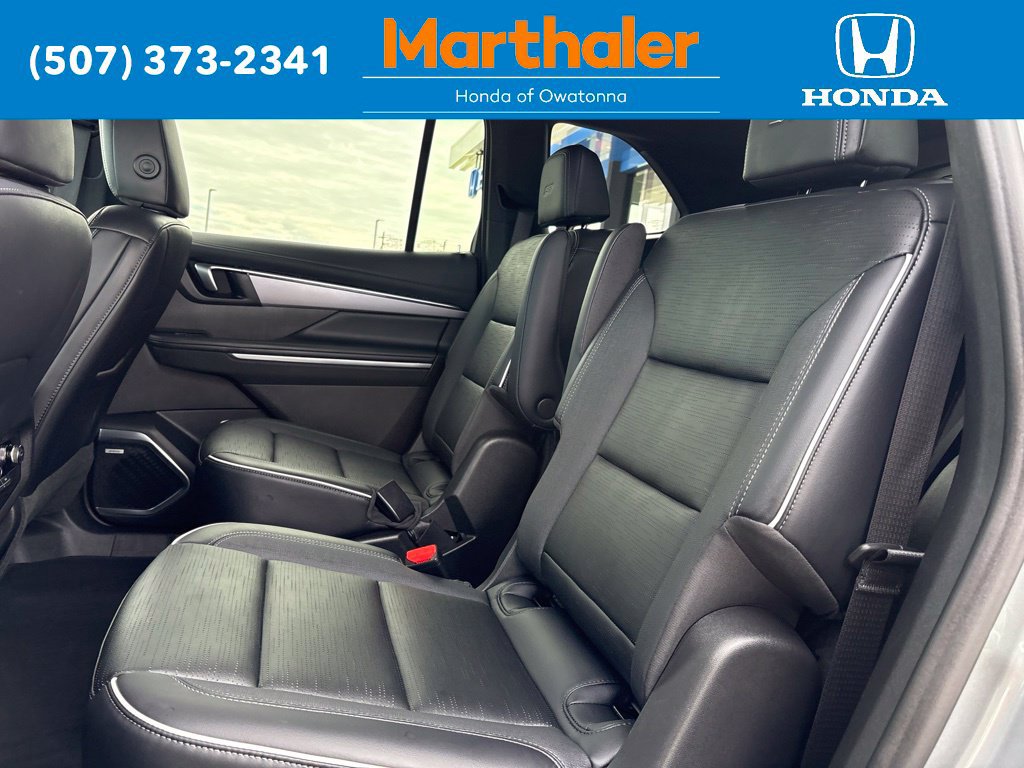 Used 2026 Buick Enclave Sport Touring AWD/4WD image 13