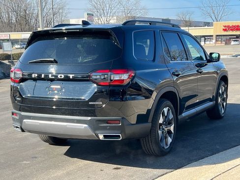 New 2026 Honda Pilot Touring image 11