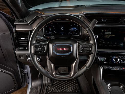 Used 2024 GMC Sierra 2500 AT4 w/ Max Trailering Package image 18