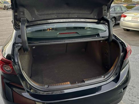 Used 2018 MAZDA MAZDA3 Touring FWD image 64