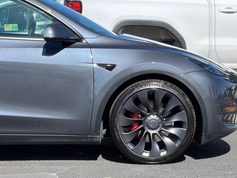 Used 2022 Tesla Model Y Performance AWD/4WD image 36