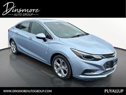 Used 2018 Chevrolet Cruze Premier w/ Premier True North Edition FWD image 1