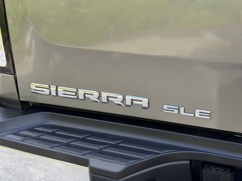 Used 2013 GMC Sierra 2500 SLE w/ HD SLE Premium Package AWD/4WD image 29