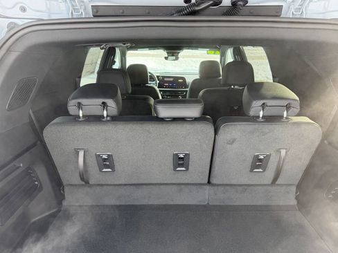 New 2026 Chevrolet Traverse LT w/ Midnight/Sport Edition image 8