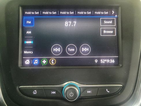 Used 2021 Chevrolet Equinox LT image 25