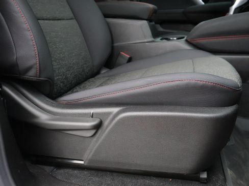 Used 2024 Chevrolet Colorado Z71 w/ LPO, Dark Essentials Package AWD/4WD image 6