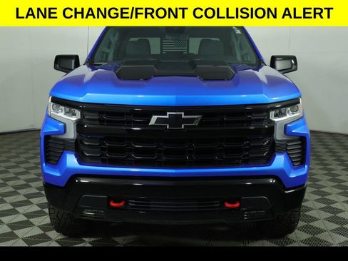 Used 2025 Chevrolet Silverado 1500 LT Trail Boss w/ Convenience Package II AWD/4WD image 11