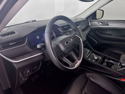 Used 2021 Jeep Grand Cherokee L Limited image 13