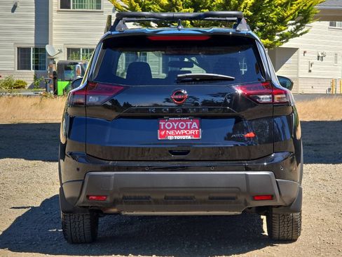 Used 2026 Nissan Rogue SV AWD/4WD image 5