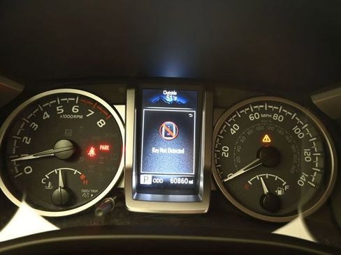 Used 2021 Toyota Tacoma Limited RWD image 19