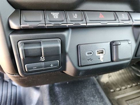 New 2026 Chevrolet Silverado 3500 W/T image 18