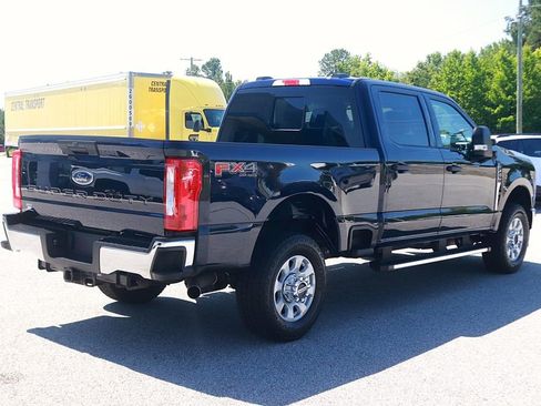 Used 2024 Ford F250 XLT w/ FX4 Off-Road Package AWD/4WD image 7