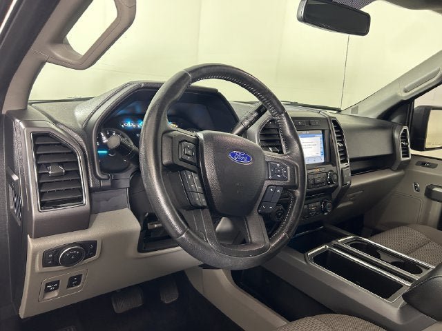 Used 2018 Ford F150 XLT w/ Equipment Group 302A Luxury AWD/4WD image 13