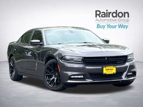 Used 2017 Dodge Charger SXT w/ Plus Group RWD image 1