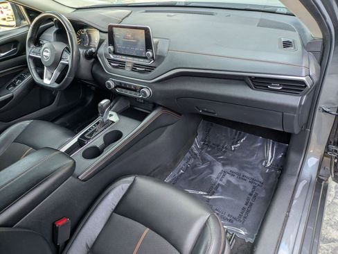 Used 2021 Nissan Altima 2.5 SR w/ SR Premium Package FWD image 28
