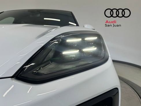 Used 2025 Porsche Cayenne S AWD/4WD image 5
