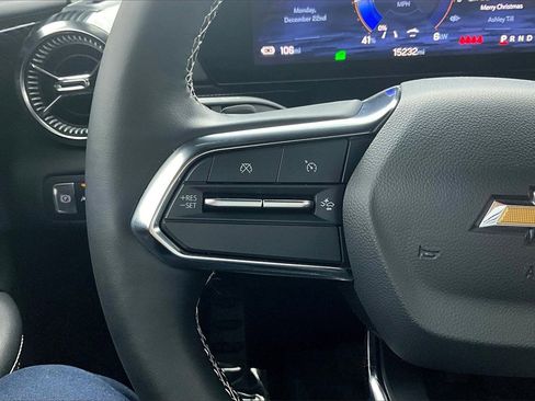 Used 2024 Chevrolet Blazer EV LT image 11