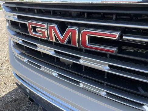 New 2026 GMC Sierra 1500 SLE w/ Preferred Package AWD/4WD image 30