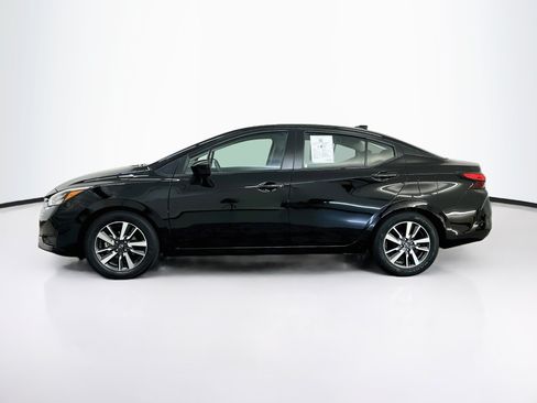 Used 2025 Nissan Versa SV FWD image 4