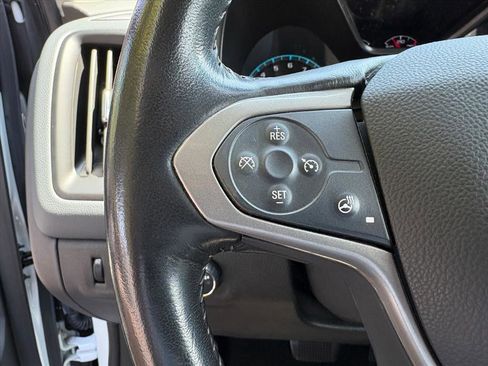 Used 2022 Chevrolet Colorado Z71 image 12