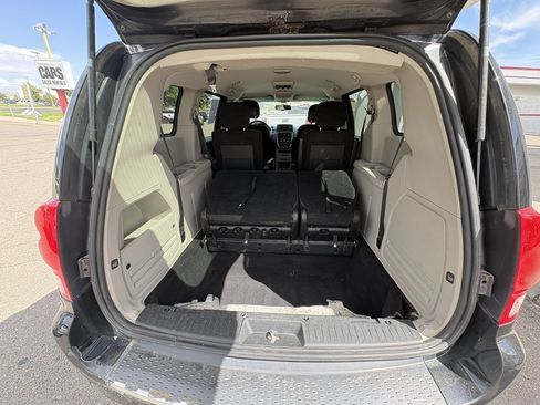 Used 2015 Dodge Grand Caravan SE w/ Quick Order Package 29E SE FWD image 30