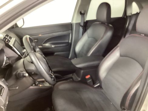 Used 2024 Mitsubishi Outlander Sport ES AWD/4WD image 10
