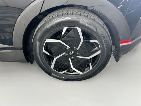 Used 2024 Hyundai Ioniq 5 SE RWD image 11