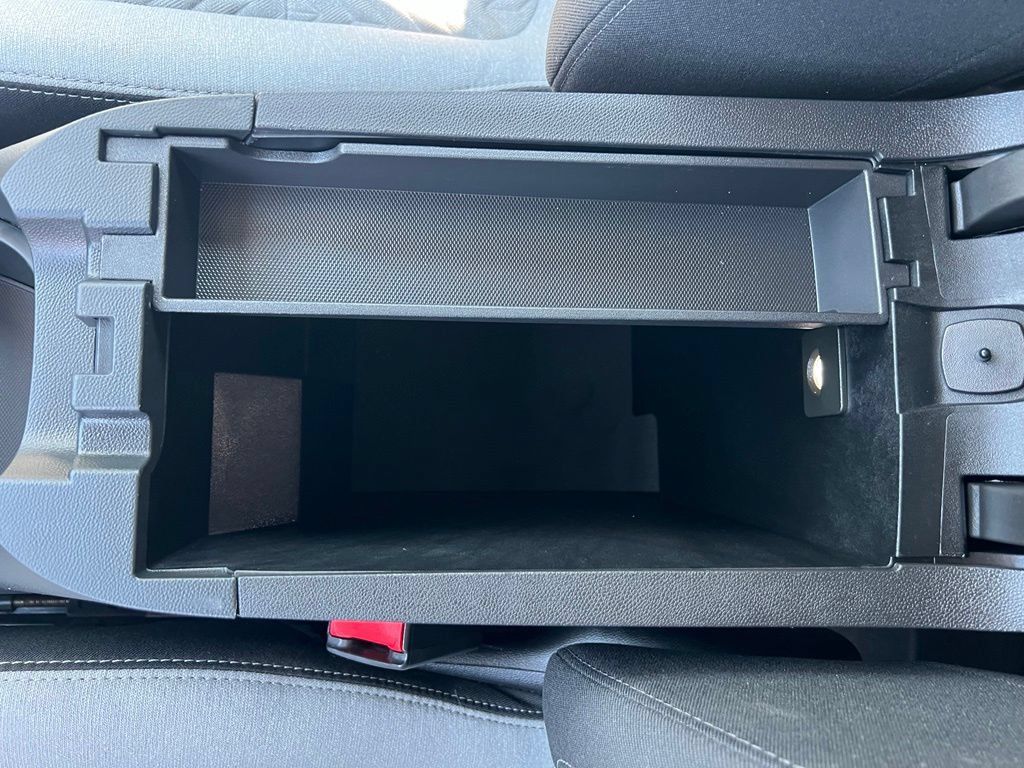 Used 2022 Chevrolet Equinox LT FWD image 29