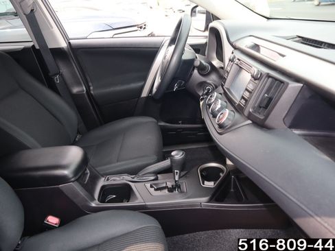 Used 2018 Toyota RAV4 LE w/ All Weather Liner Package AWD/4WD image 19