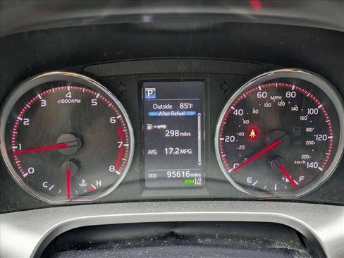 Used 2018 Toyota RAV4 SE w/ Power Extra Value Package FWD image 8