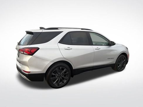 Used 2022 Chevrolet Equinox RS w/ RS Leather Package image 7