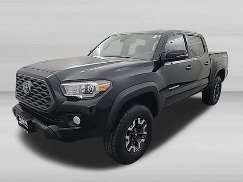 Used 2022 Toyota Tacoma TRD Off-Road w/ Technology Package AWD/4WD image 8