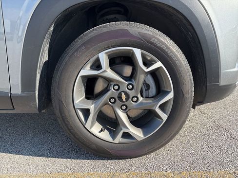 Used 2025 Chevrolet Equinox LT image 13