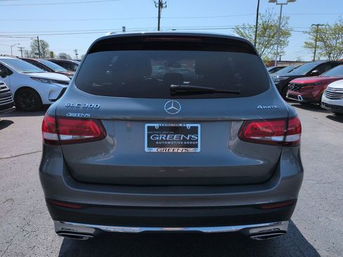 Used 2018 Mercedes-Benz GLC 300 4MATIC image 4