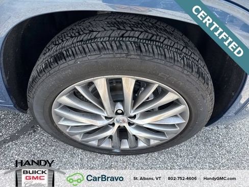 Certified 2026 Buick Enclave Avenir w/ Super Cruise Package AWD/4WD image 9